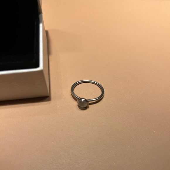 Pandora Silver Ring with Translucent Stone - Picture 3 of 5